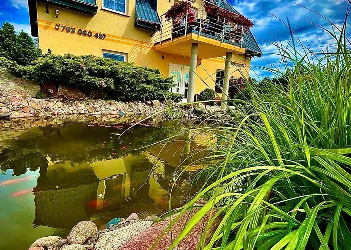 Kamienne Oczko - Chlopy, Blisko Morza